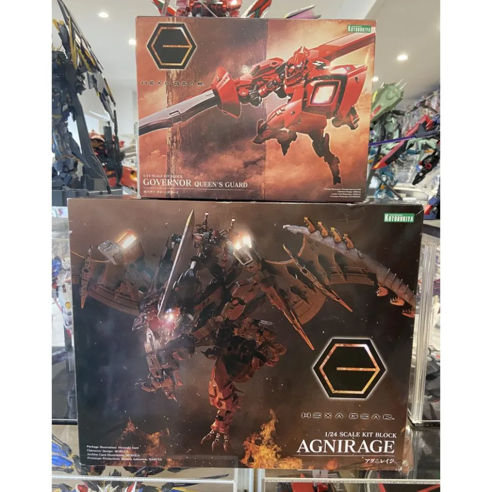 LOT HEXAGEAR AGNIRAGE ( boite abimée ) & GOVERNOR QUEEN’S GUARD