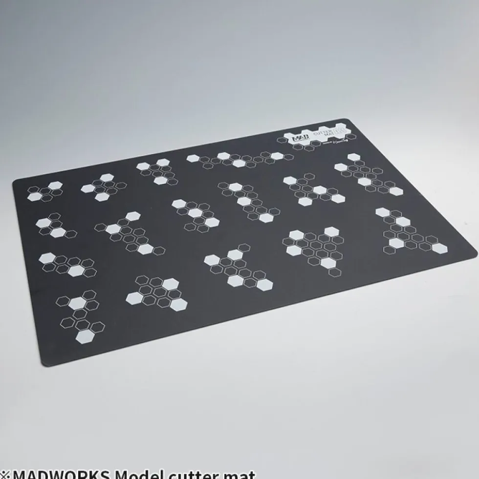 MADWORKS : CUTTING MAT MAD MH-09 ( TAPIS DE DECOUPE )