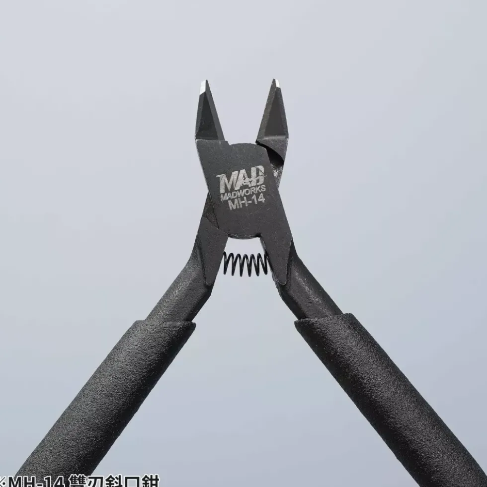 MADWORKS : ENTRY NIPPER ( PINCE POUR DEBUTANT )