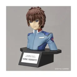 MG 1/100 FREEDOM GUNDAM VER 2.0 & KIRA YAMATO